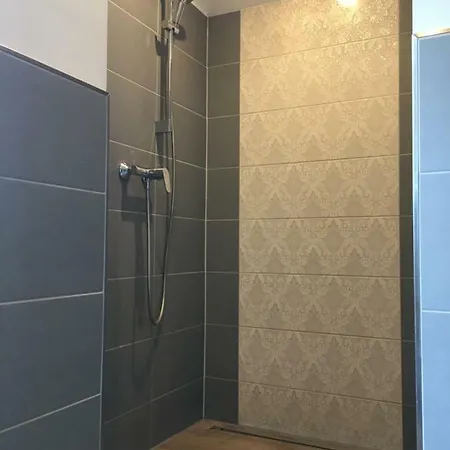 Am Везенберг